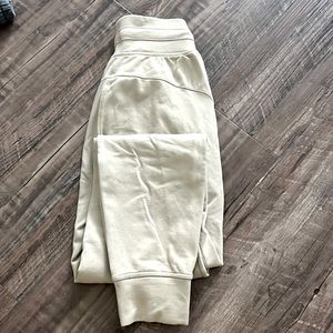Newer lululemon sweatpants